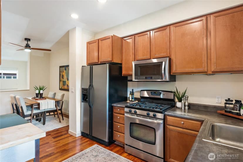 Property photo for 4824 Pointes Drive, Mukilteo photo 20