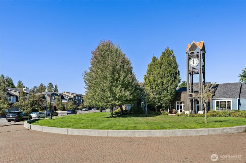Property photo for 4824 Pointes Drive, Mukilteo photo 38