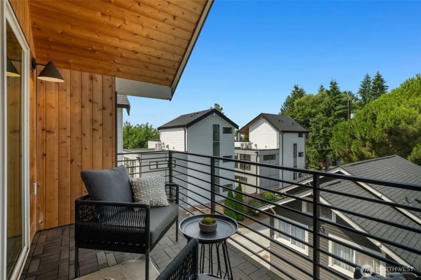 Property photo for 8530 13th Avenue Nw #b, Seattle photo 32