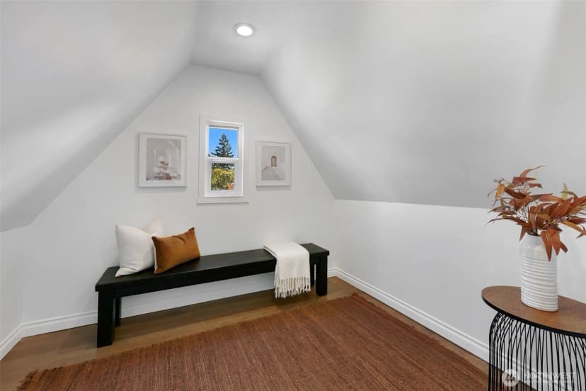 Property photo for 6527 12th Avenue Nw, Seattle photo 18