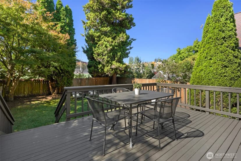 Property photo for 6527 12th Avenue Nw, Seattle photo 24