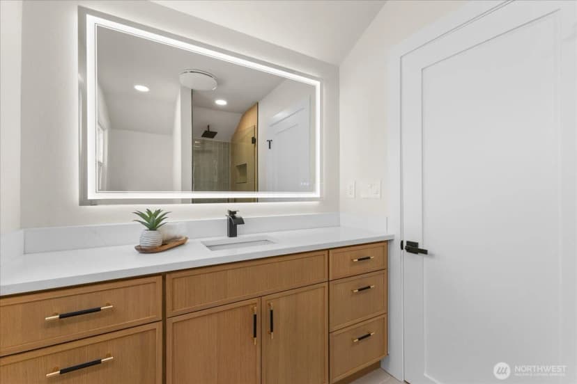 Property photo for 3254 Nw Market Street, Seattle photo 17