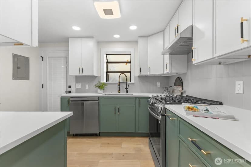 Property photo for 3254 Nw Market Street, Seattle photo 12