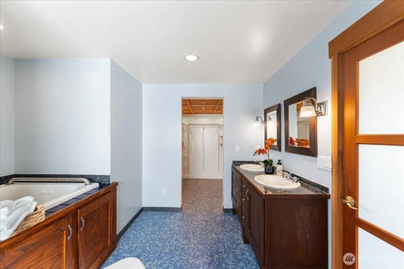 Property photo for 3920 Ne 157th Place, Lake Forest Park photo 25