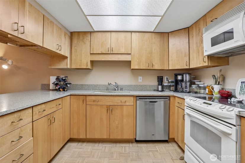 Property photo for 200 James Street #106, Edmonds photo 13