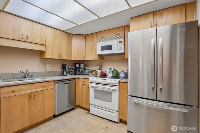 Property photo for 200 James Street #106, Edmonds photo 14