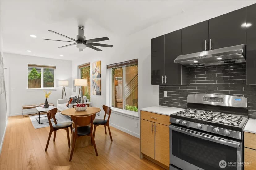 Property photo for 3423 Beacon Avenue S, Seattle photo 9