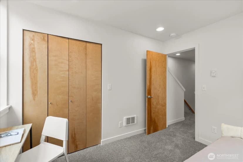 Property photo for 3423 Beacon Avenue S, Seattle photo 16