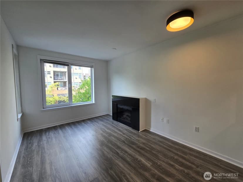 Property photo for 2721 1st Avenue #204, Seattle photo 10