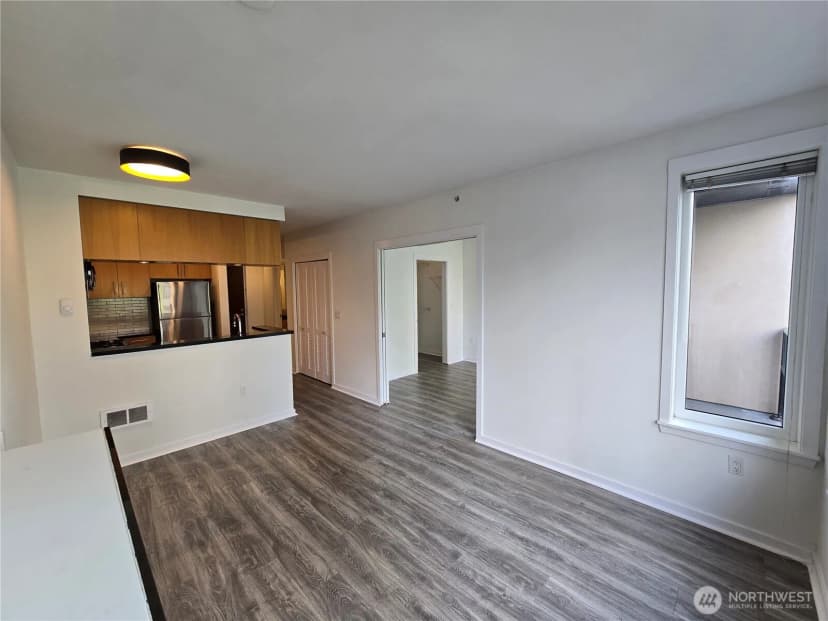 Property photo for 2721 1st Avenue #204, Seattle photo 12