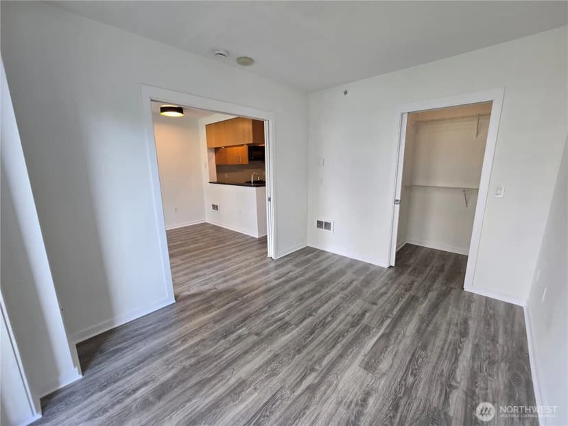 Property photo for 2721 1st Avenue #204, Seattle photo 4