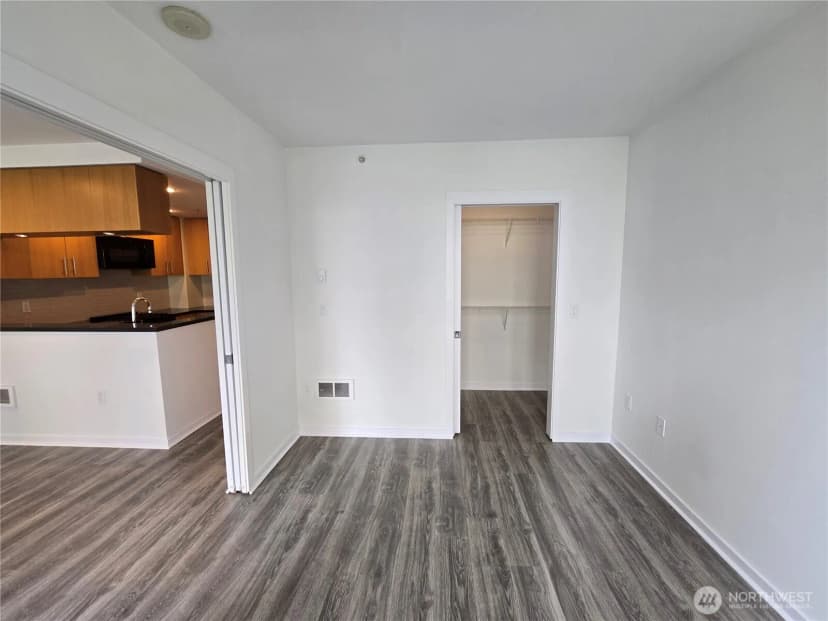 Property photo for 2721 1st Avenue #204, Seattle photo 7