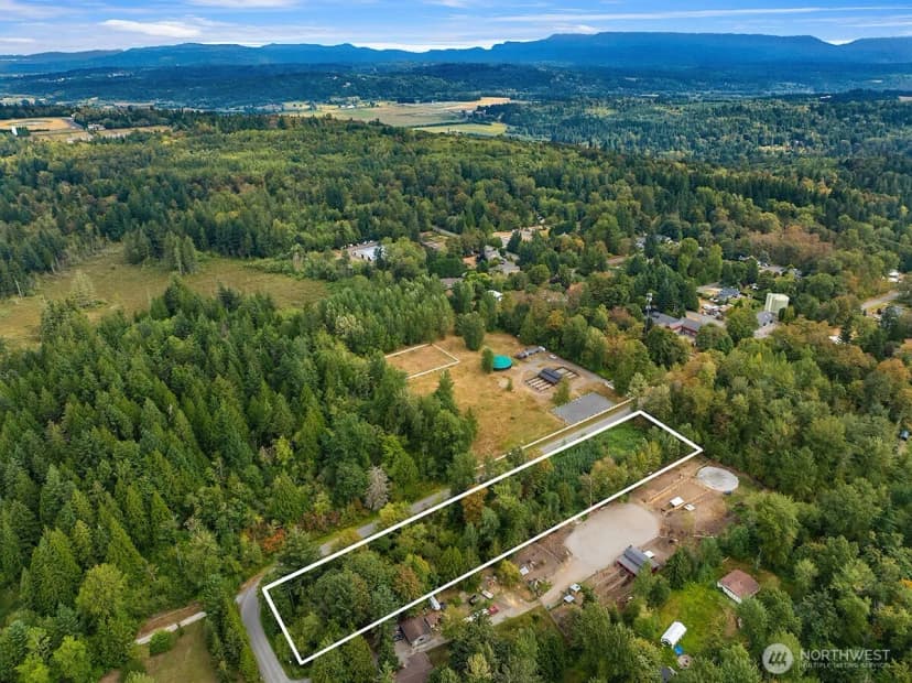 Property photo for 2 Xxxx Ne 50th Street, Redmond