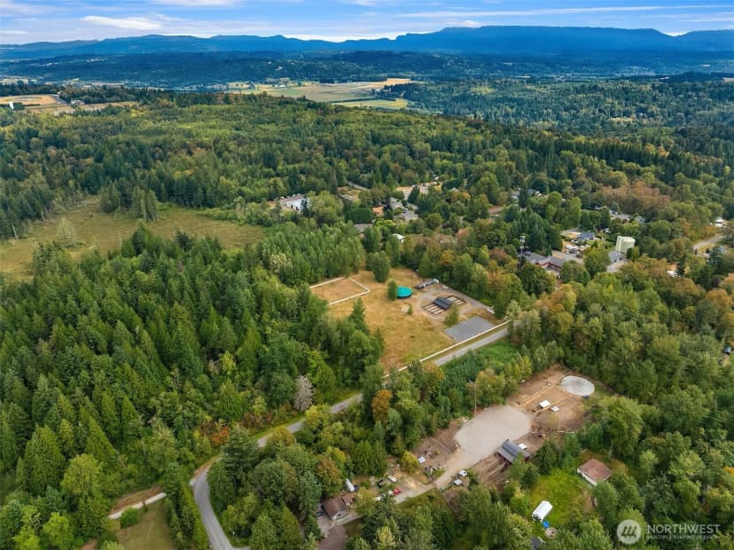 Property photo for 2 Xxxx Ne 50th Street, Redmond photo 8