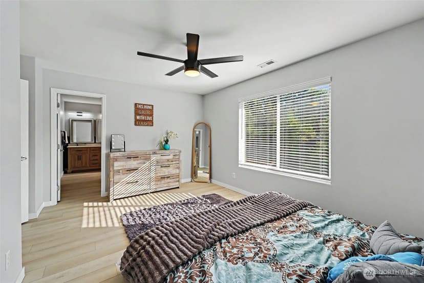 Property photo for 6242 71st Avenue Ct W, University Place photo 15