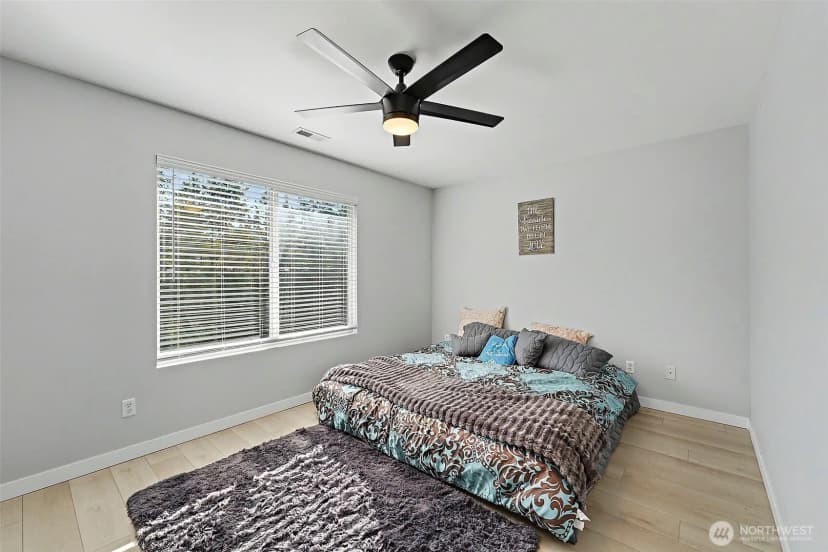 Property photo for 6242 71st Avenue Ct W, University Place photo 18