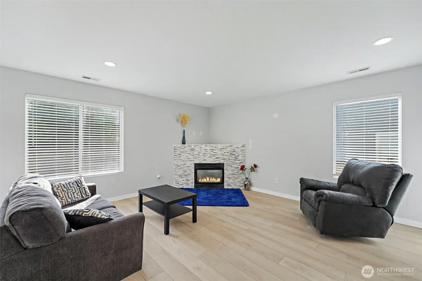 Property photo for 6242 71st Avenue Ct W, University Place photo 7