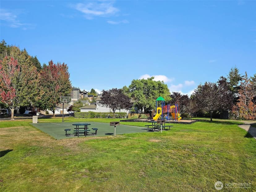 Property photo for 6242 71st Avenue Ct W, University Place photo 32