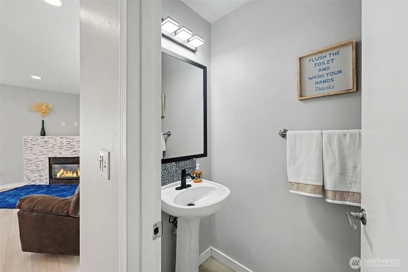 Property photo for 6242 71st Avenue Ct W, University Place photo 14