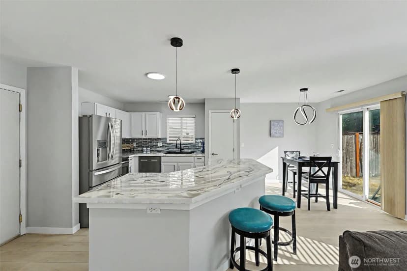 Property photo for 6242 71st Avenue Ct W, University Place photo 9
