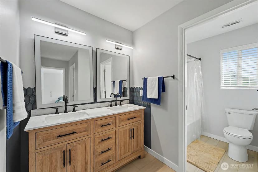 Property photo for 6242 71st Avenue Ct W, University Place photo 16