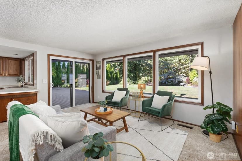 Property photo for 628 Russell Road, Snohomish photo 10