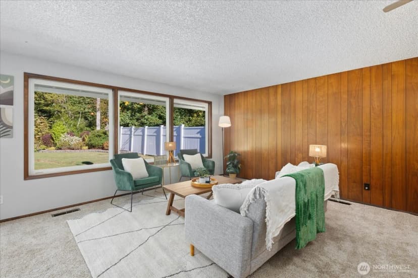 Property photo for 628 Russell Road, Snohomish photo 12