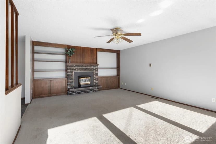 Property photo for 628 Russell Road, Snohomish photo 17