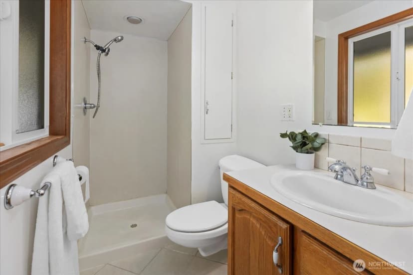 Property photo for 628 Russell Road, Snohomish photo 21