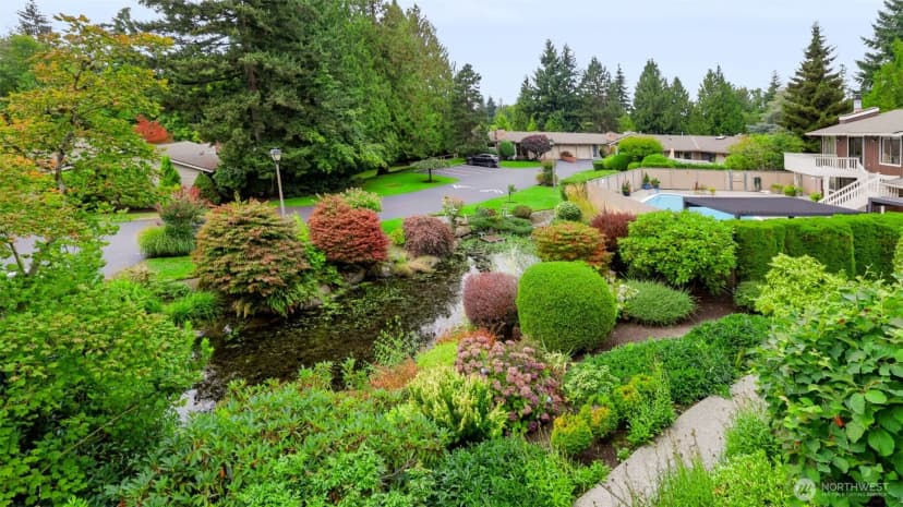 Property photo for 10403 Ne 115th Place #l46, Kirkland photo 21