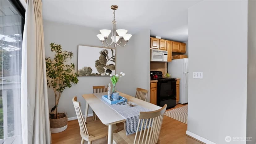 Property photo for 10403 Ne 115th Place #l46, Kirkland photo 7