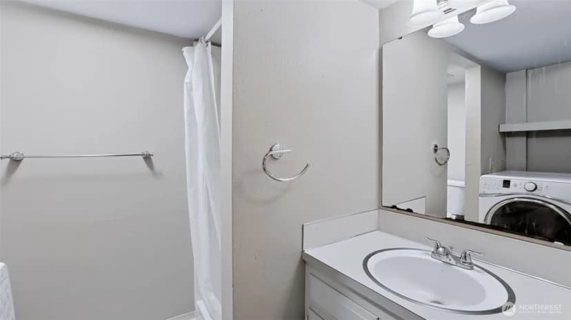 Property photo for 10403 Ne 115th Place #l46, Kirkland photo 16