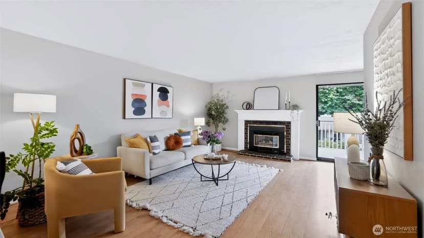 Property photo for 10403 Ne 115th Place #l46, Kirkland photo 3