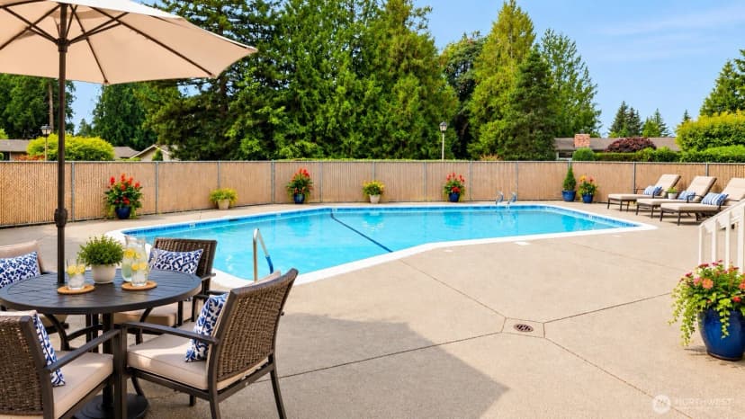Property photo for 10403 Ne 115th Place #l46, Kirkland photo 20