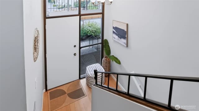 Property photo for 10403 Ne 115th Place #l46, Kirkland photo 2