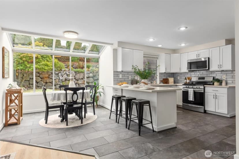 Property photo for 13106 Harbour Heights Drive, Mukilteo photo 16