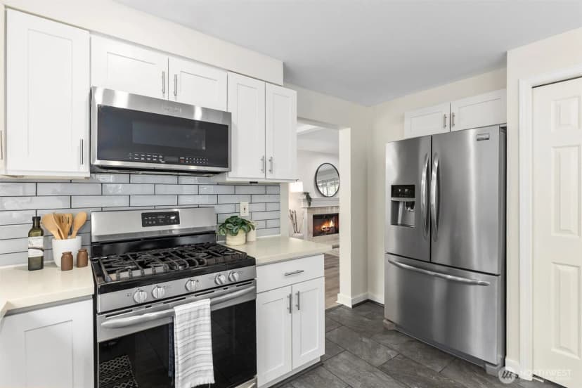 Property photo for 13106 Harbour Heights Drive, Mukilteo photo 12