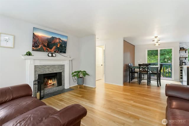 Property photo for 9228 49th Avenue W, Mukilteo photo 4