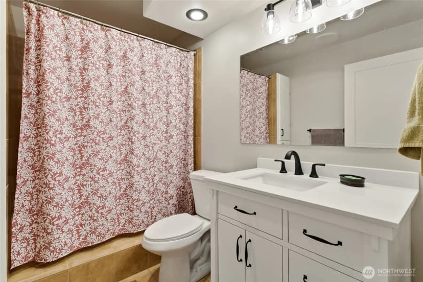 Property photo for 9228 49th Avenue W, Mukilteo photo 16