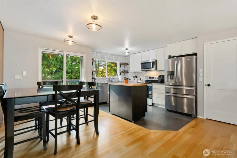 Property photo for 9228 49th Avenue W, Mukilteo photo 6
