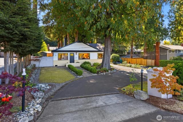 Property photo for 825 Nw 180th Street, Shoreline photo 2