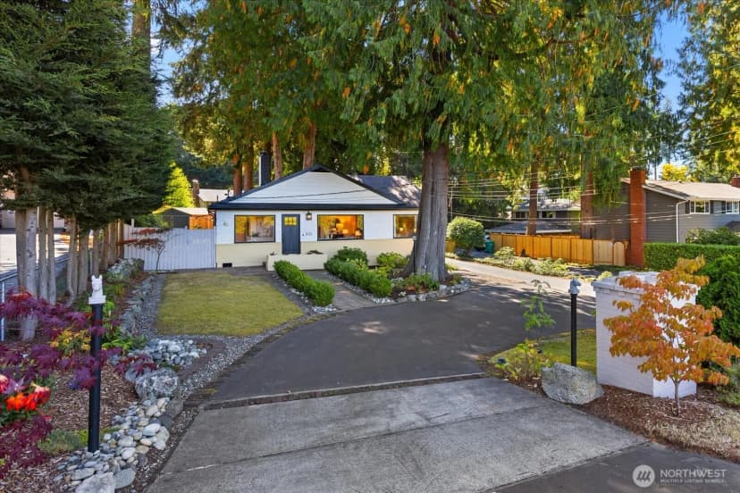 Property photo for 825 Nw 180th Street, Shoreline photo 2