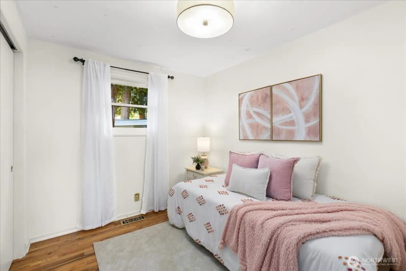Property photo for 825 Nw 180th Street, Shoreline photo 18