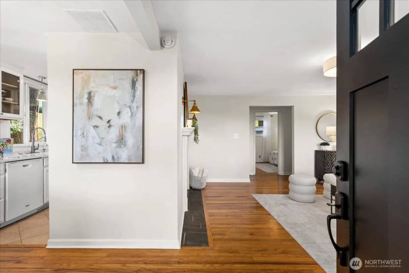 Property photo for 825 Nw 180th Street, Shoreline photo 5