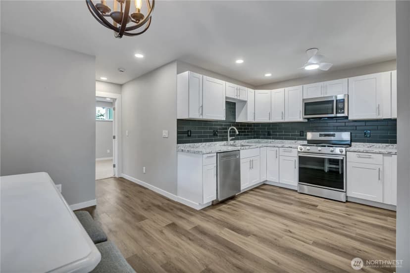 Property photo for 14322 Admiralty Way #31, Lynnwood photo 8