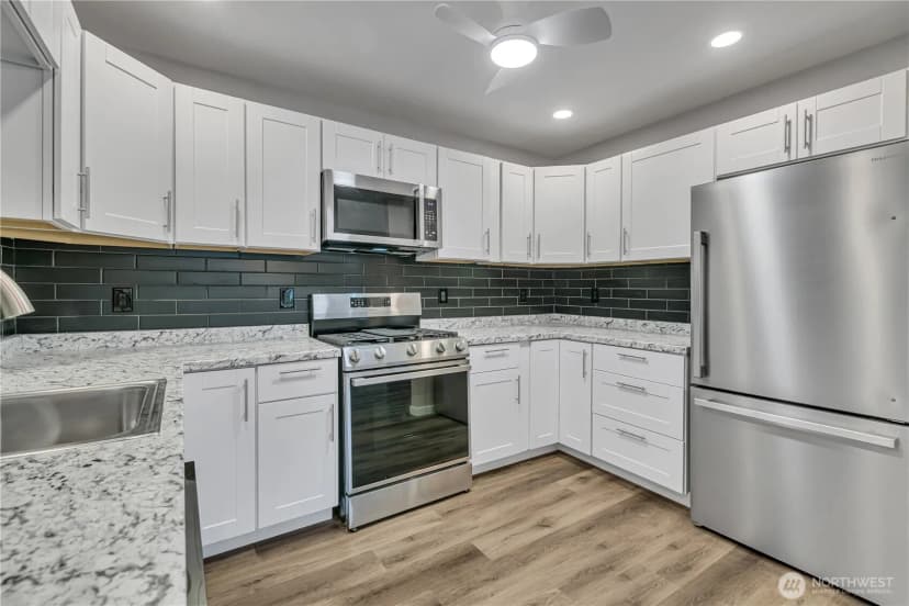 Property photo for 14322 Admiralty Way #31, Lynnwood photo 11