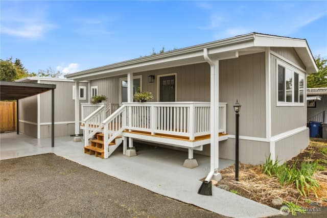 Property photo for 14322 Admiralty Way #31, Lynnwood photo 2