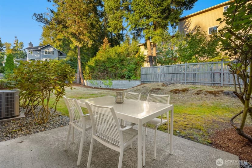 Property photo for 1102 Bellevue Way Se #2, Bellevue photo 24