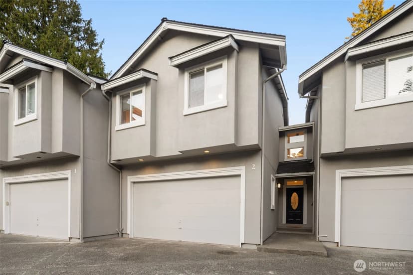 Property photo for 1102 Bellevue Way Se #2, Bellevue photo 2