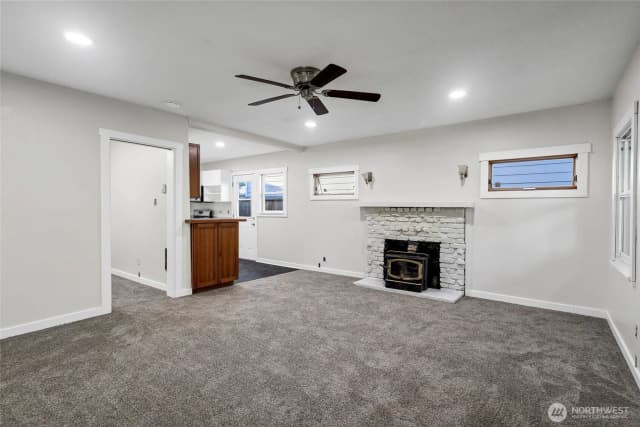 Property photo for 13026 Lake City Boulevard Sw, Lakewood photo 4